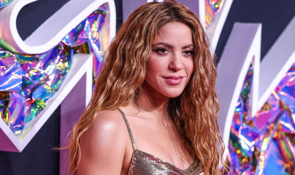 Shakira vivió incómodo momento al ser grabada debajo de su vestido y se retiró del escenario en Miami: Atrevido que la grabó resultó ser de su equipo