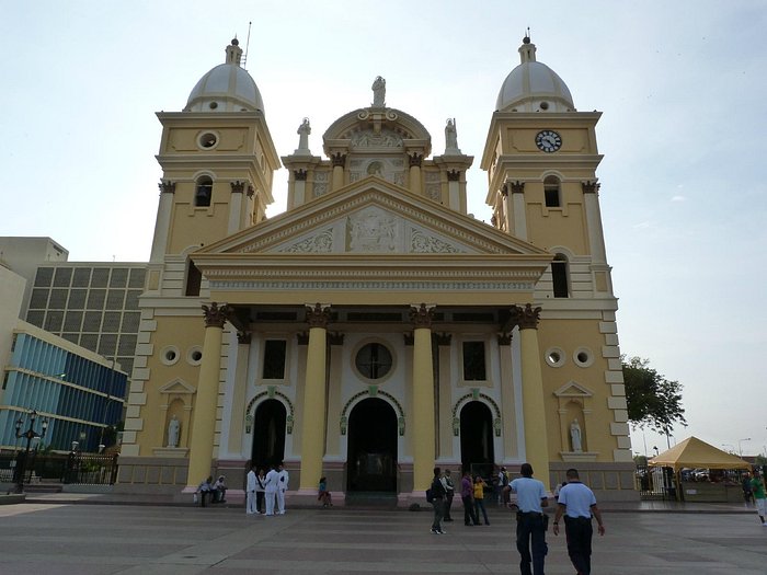 Anuncian para el 2-Oct Té Canasta para obras sociales de la Basílica de Chiquinquirá