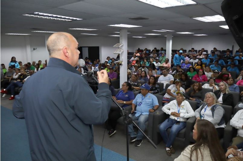 Alcaldía de San Francisco forma a su equipo en defensa del programa “San Francisco Limpio”