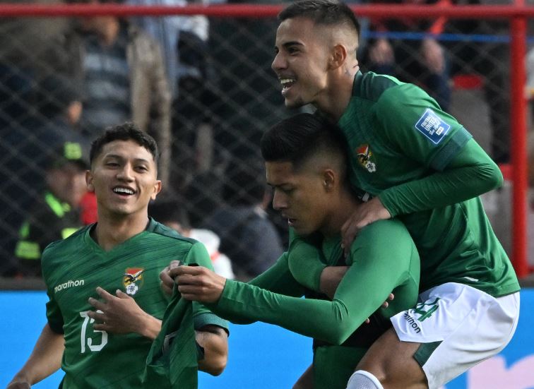 Bolivia goleó a la Vinotinto en su altura