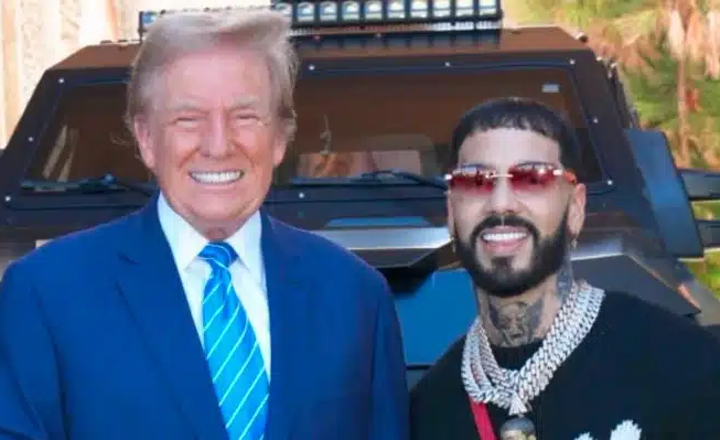 Anuel visitó a Trump en su casa: 