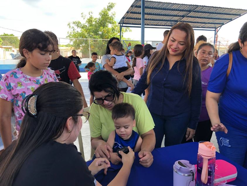 Gobernación del Zulia realiza jornada médica y social en Santa Rita: más de 300 niños beneficiados