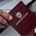 Pasaporte para los colombianos tendrá una reducción del 12% a partir de octubre, según ministro Murillo