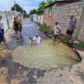 Bote de aguas blancas en el sector Pueblo Nuevo de Maracaibo no da paso a personas ni a vehículos