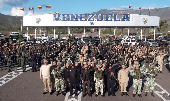 Realizan simulacro de ejercicio militar de Defensa de la Soberanía y la Paz de la República en el Puente Internacional Atanasio Girardot