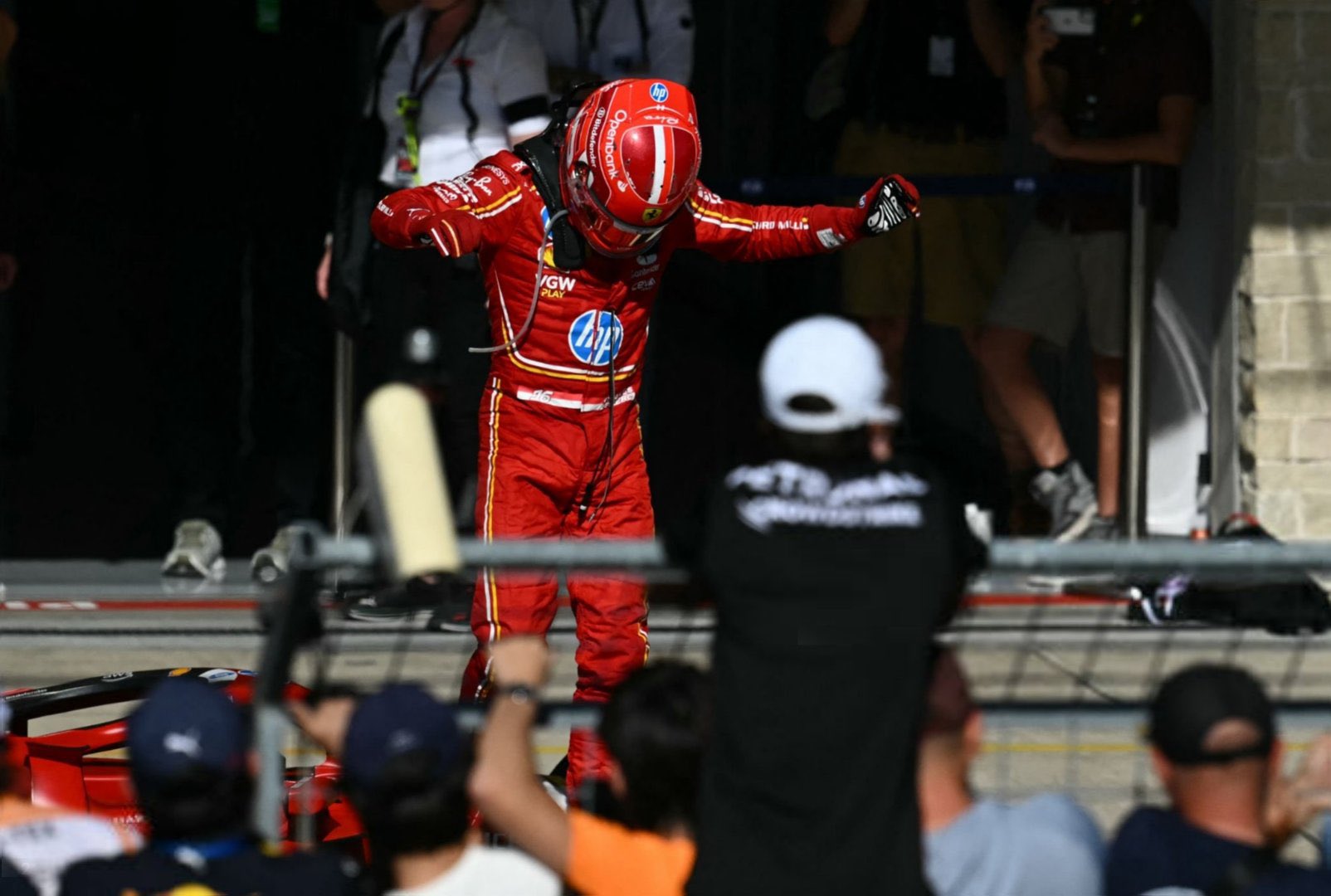 Charles Leclerc y Ferrari triunfan en el Gran Premio de Austin