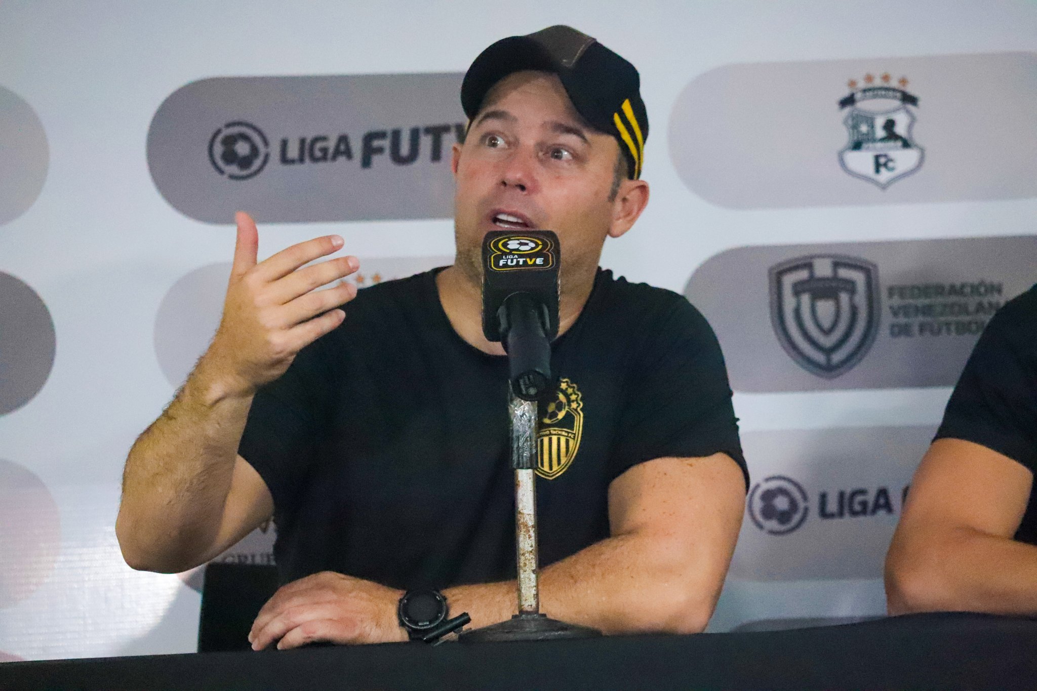 Eduardo Saragó dejó de ser el entrenador del Deportivo Táchira