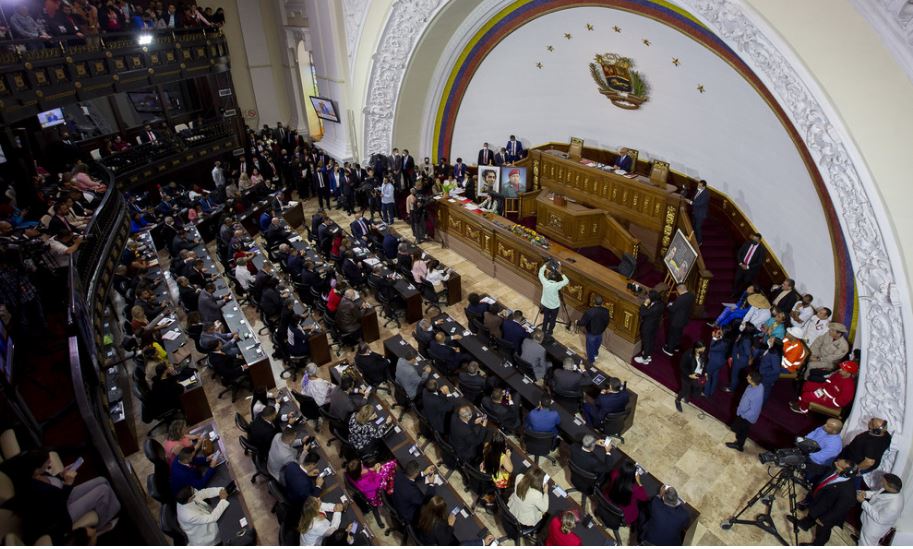 Más de 30 partidos políticos acudieron a la convocatoria realizada por el Parlamento