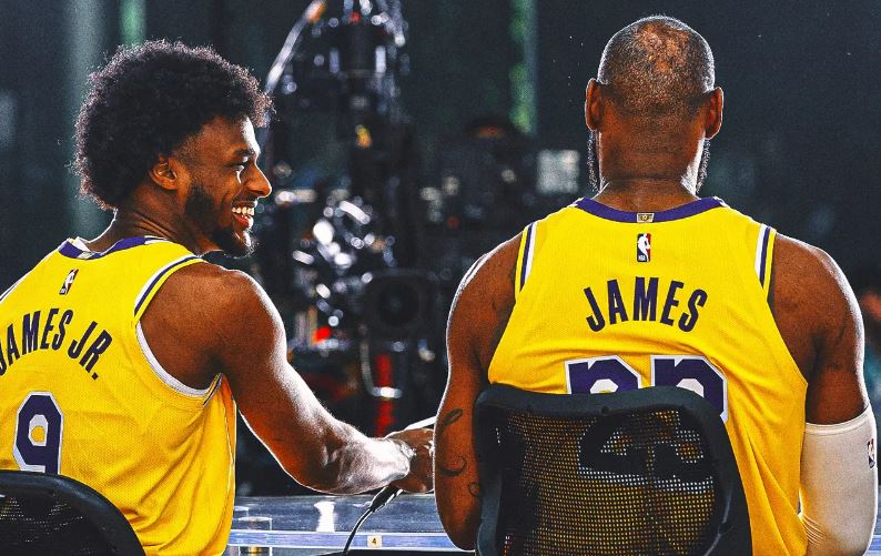 ¡Histórico! LeBron y Bronny James se convirtieron en la primera dupla de jugadores padre-hijo que juega en la NBA