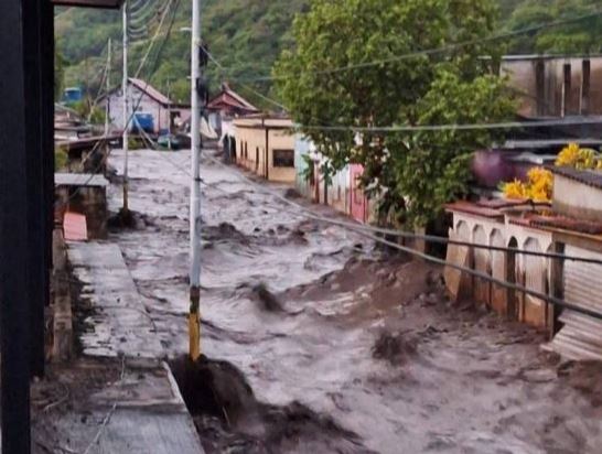 Lluvias ocasionaron el desbordamiento de ríos en Cumanacoa y Carúpano