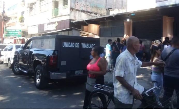 Asesinan a vigilante dentro de un centro comercial en Aragua