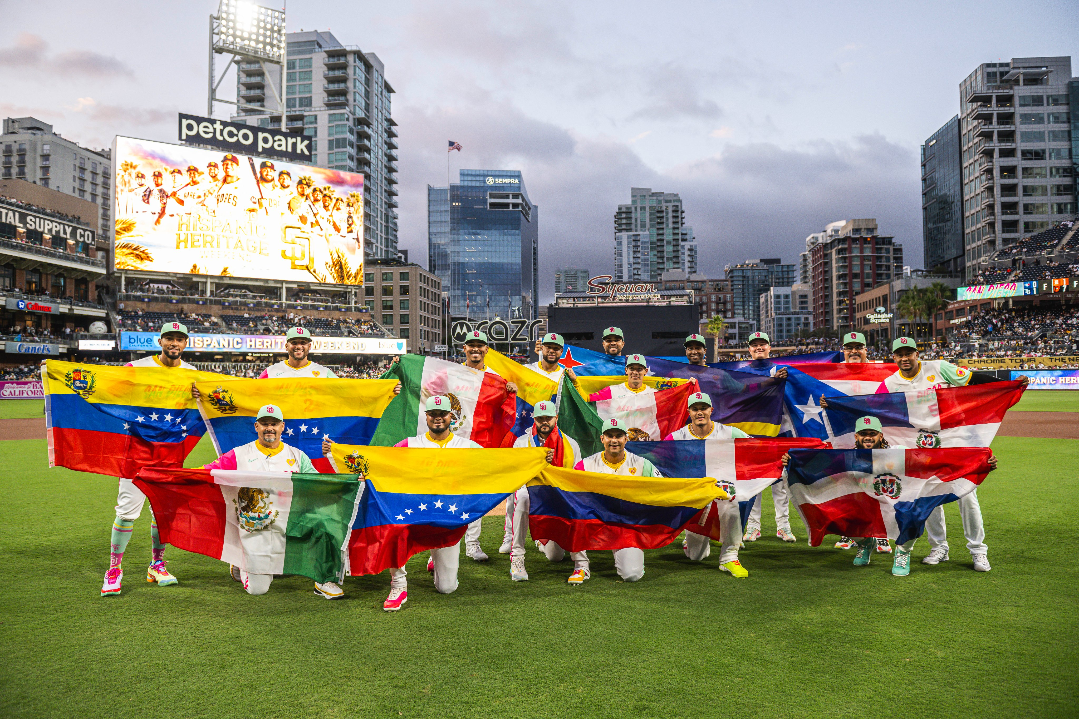 Dodgers y Padres se enfrentan en la NLDS con talento venezolano