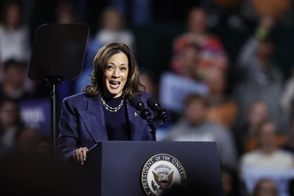 Kamala Harris anuncia su voto anticipado por correo en presidenciales de EE.UU.