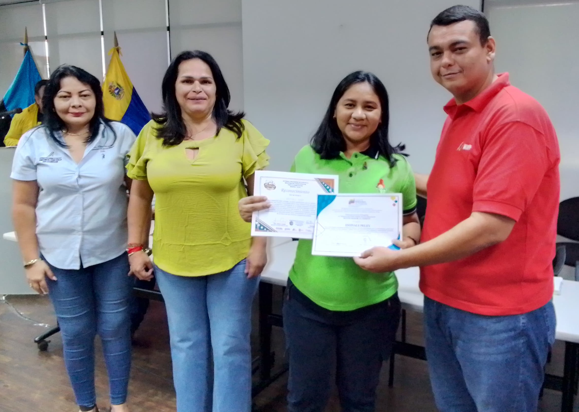 INN celebra 75 años de trabajo ininterrumpido y hace entrega de reconocimientos y medallas