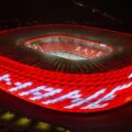 El duelo entre Bayern Múnich y Benfica se atrasó por uso de bengalas entre los aficionados