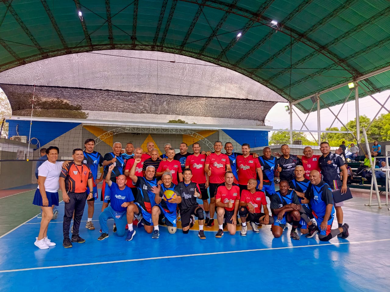 San Francisco se tituló en el voleibol Master 