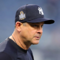 Aaron Boone continuará como manager de Yankees para el 2025