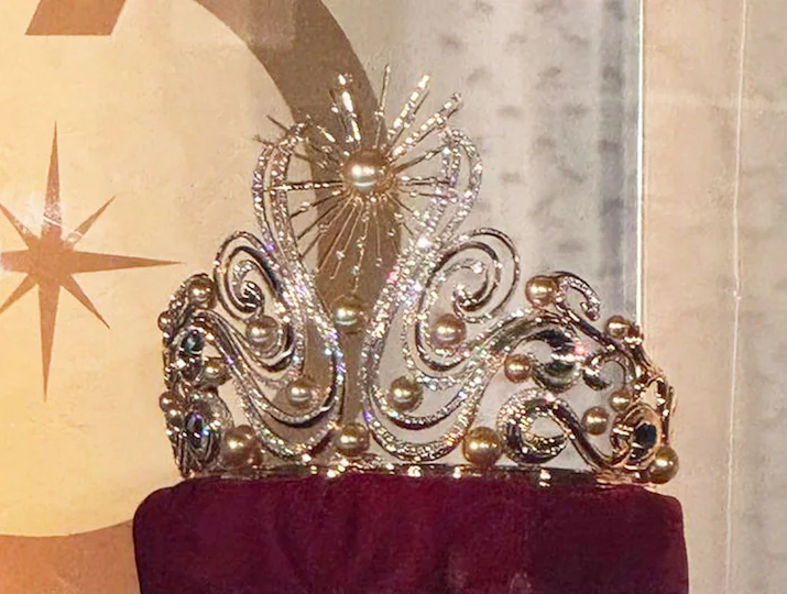 Así es la nueva corona del Miss Universo: 23 perlas y bañada en oro