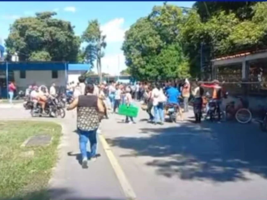 Al menos 50 estudiantes intoxicados en un liceo de Portuguesa