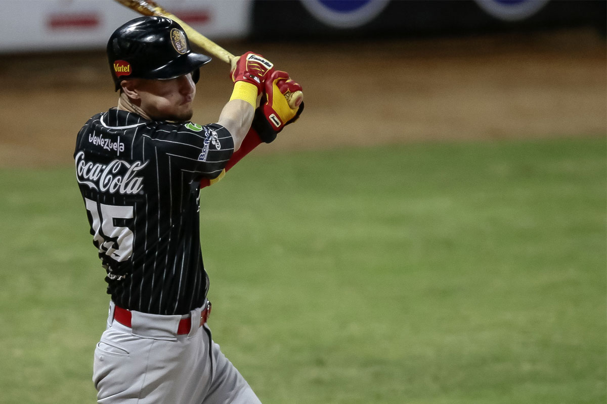 Leones rugió ante Tigres en Maracay