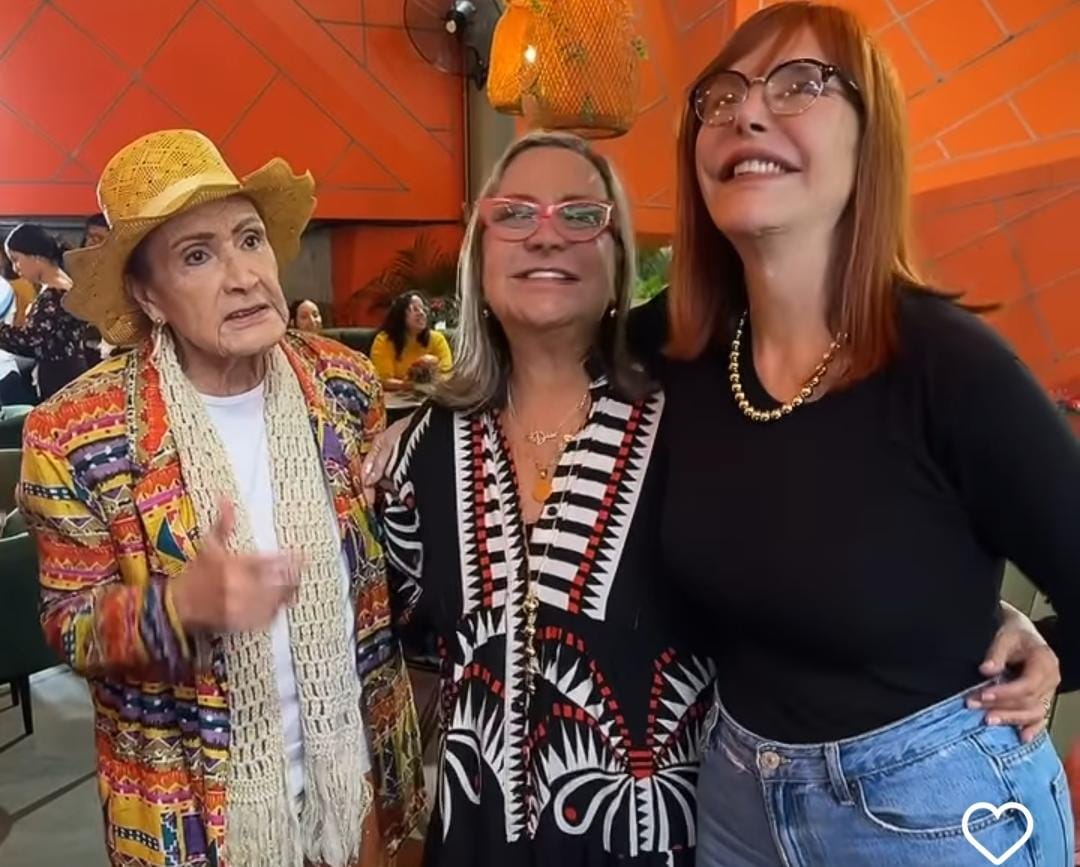 Hilda Abrahamz y Elba Escobar celebran juntas sus cumpleaños