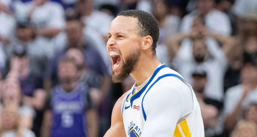 Curry se escapa en el liderato de triples en la historia de la NBA