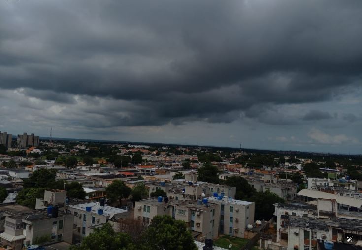 Fuerte aguacero cae sobre Maracaibo y San Francisco la tarde de este 1-Nov: Puente sobre el Lago cerrado