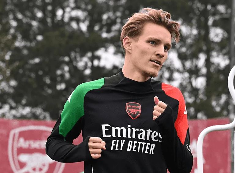 Odegaard vuelve a los entrenamientos del Arsenal tras dos meses de lesión