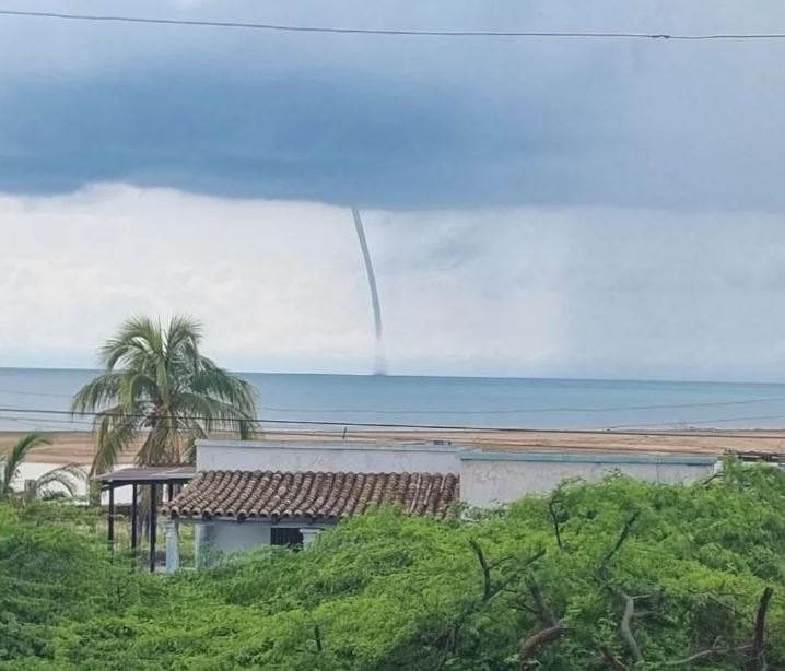 Se formó tromba marina en Adícora: Habitantes de las costas la grabaron