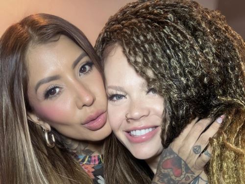 El reencuentro de las diosas Yei Love y Jennifer Aboul: Los cardiácos no pueden ver