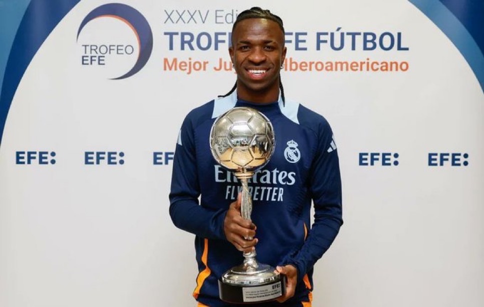 Vinicius recibió el Trofeo EFE al Mejor Jugador Iberoamericano de 2024