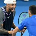 Djokovic y Kyrgios encienden Melbourne con una actuación para el recuerdo