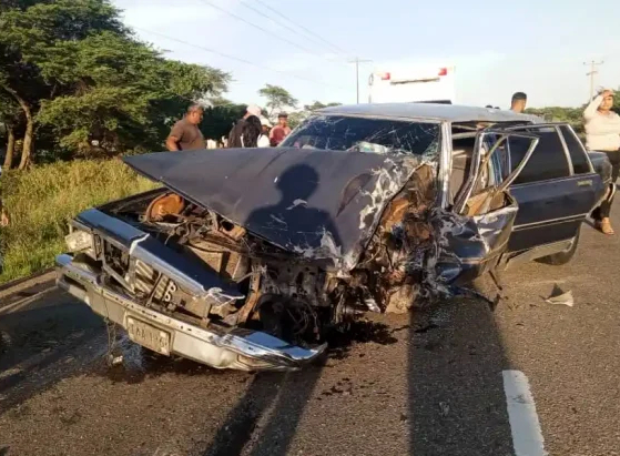 Un fallecido y varios heridos dejó accidente en la carretera Falcón-Zulia