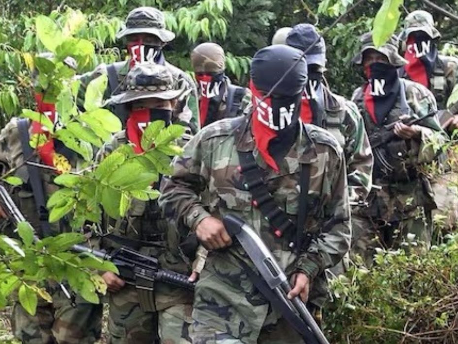 Autoridades de Colombia pactaron un cese al fuego con disidencia del ELN