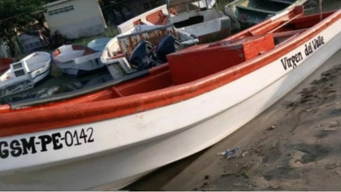 Hallan en las costas de Bonaire la lancha de los pescadores que zarparon desde La Guaira: Ellos siguen desparecidos