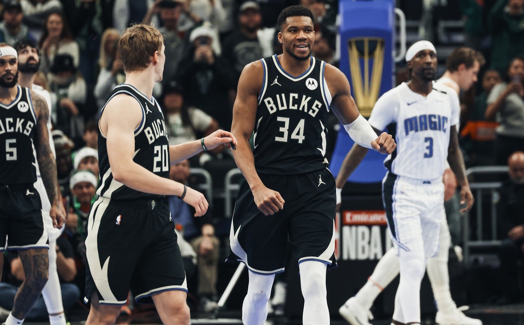 Bucks vencen al Magic y avanzan a la semifinal de la NBA Cup