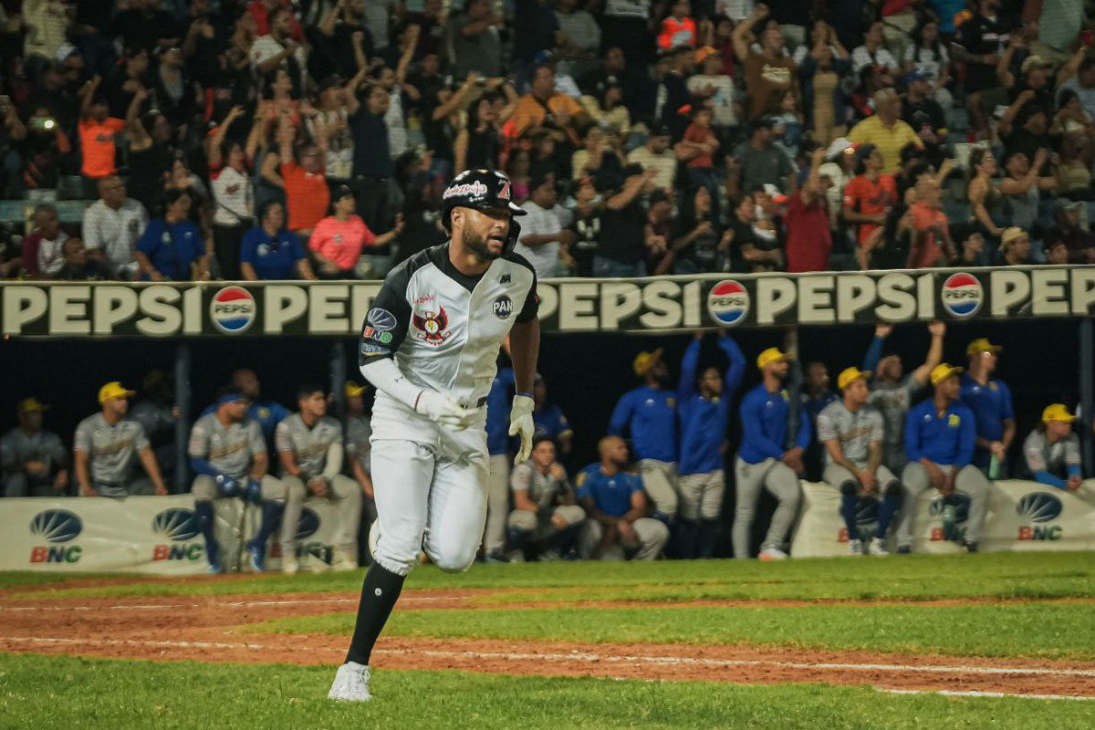 Águilas pasó escoba sobre Magallanes en 