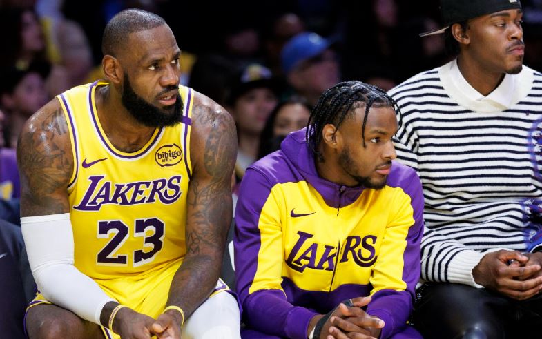 LeBron y Bronny James volverán a juntarse con los Lakers