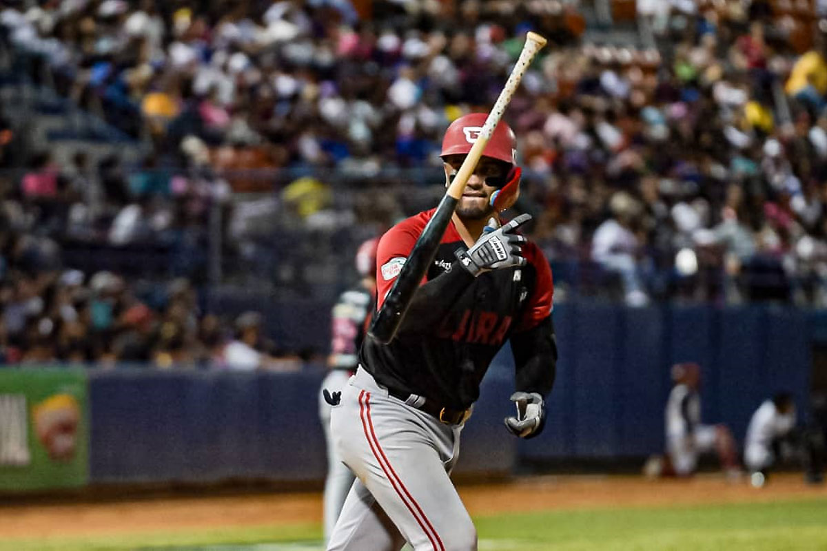 Cardenales asaltó la punta tras vencer a Tigres en Maracay