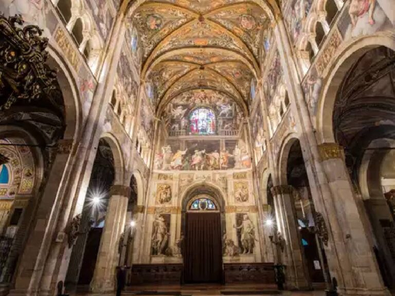 Desvelan mural renacentista de la Virgen María oculto durante siglos en Catedral de Parma