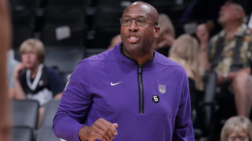 Kings de Sacramento despidió a Mike Brown