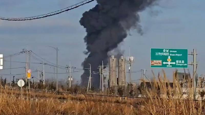 Avión con 181 personas a bordo se accidenta en Corea del Sur