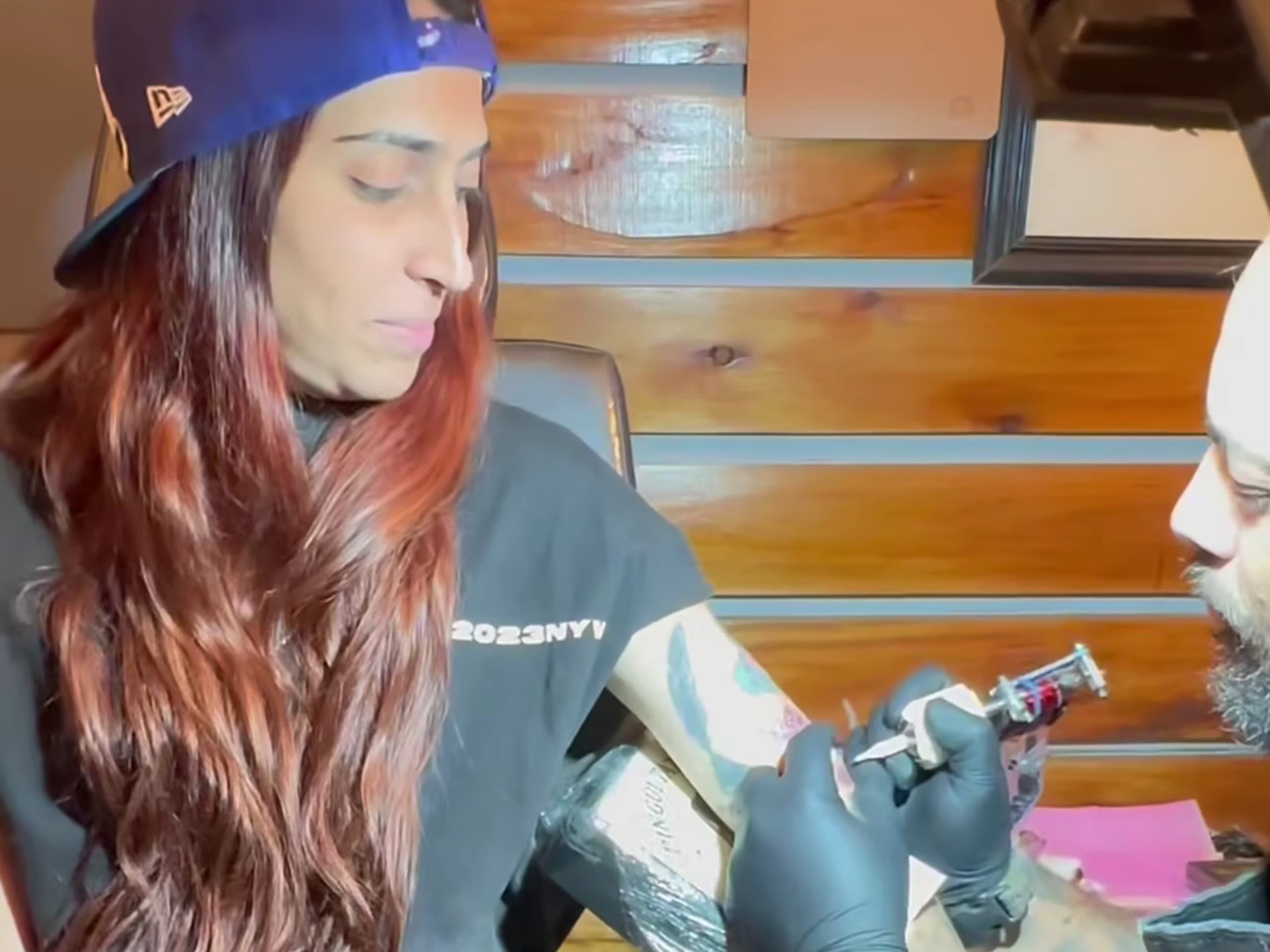 Joven argentina se tatuó en honor a los venezolanos