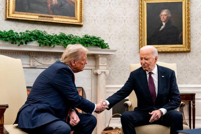 Biden pidió a Trump evitar ‘ajustes de cuentas’ y todavía se debate sobre indultos preventivos