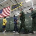 Durante la primera semana de mandato de Trump: Van 2.382 inmigrantes indocumentados detenidos y 1.797 órdenes de captura en curso