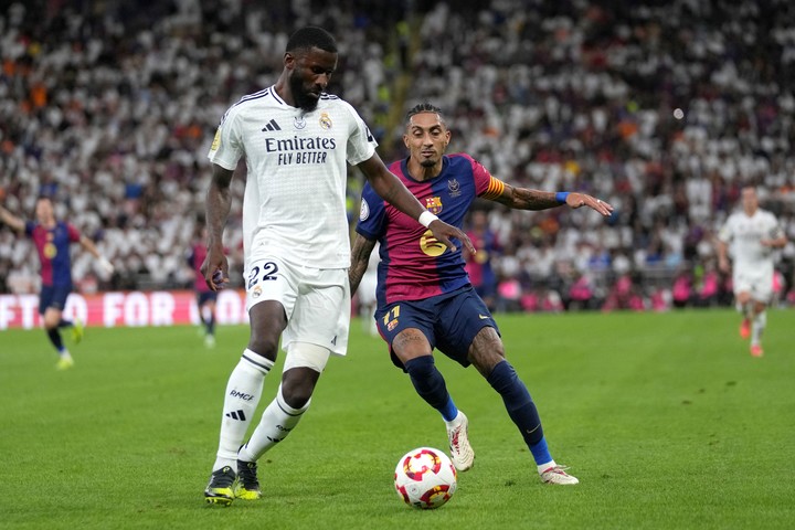 El Real Madrid – Barcelona podría jugarse en el extranjero