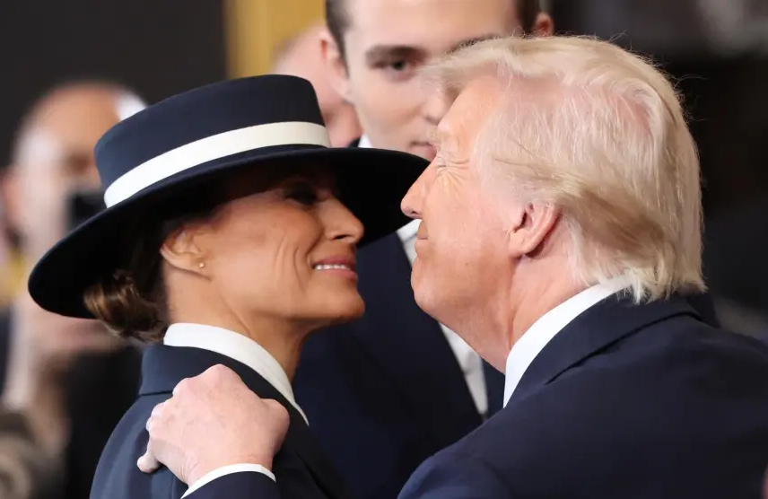 Trump celebra 20 años de casado con Melania