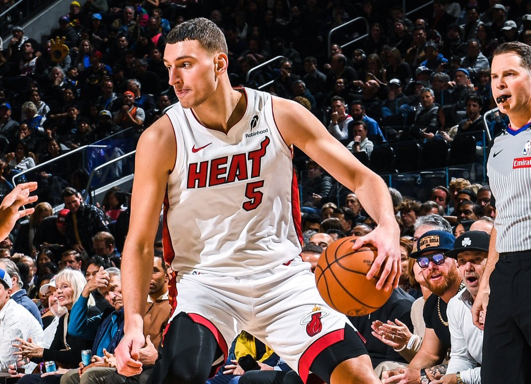 Heat superó a Warriors en duelo estelar de la NBA