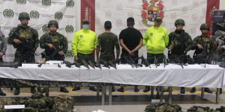 Encuentran armas de las fuerzas armadas de Venezuela a las disidencias de las Farc en Meta