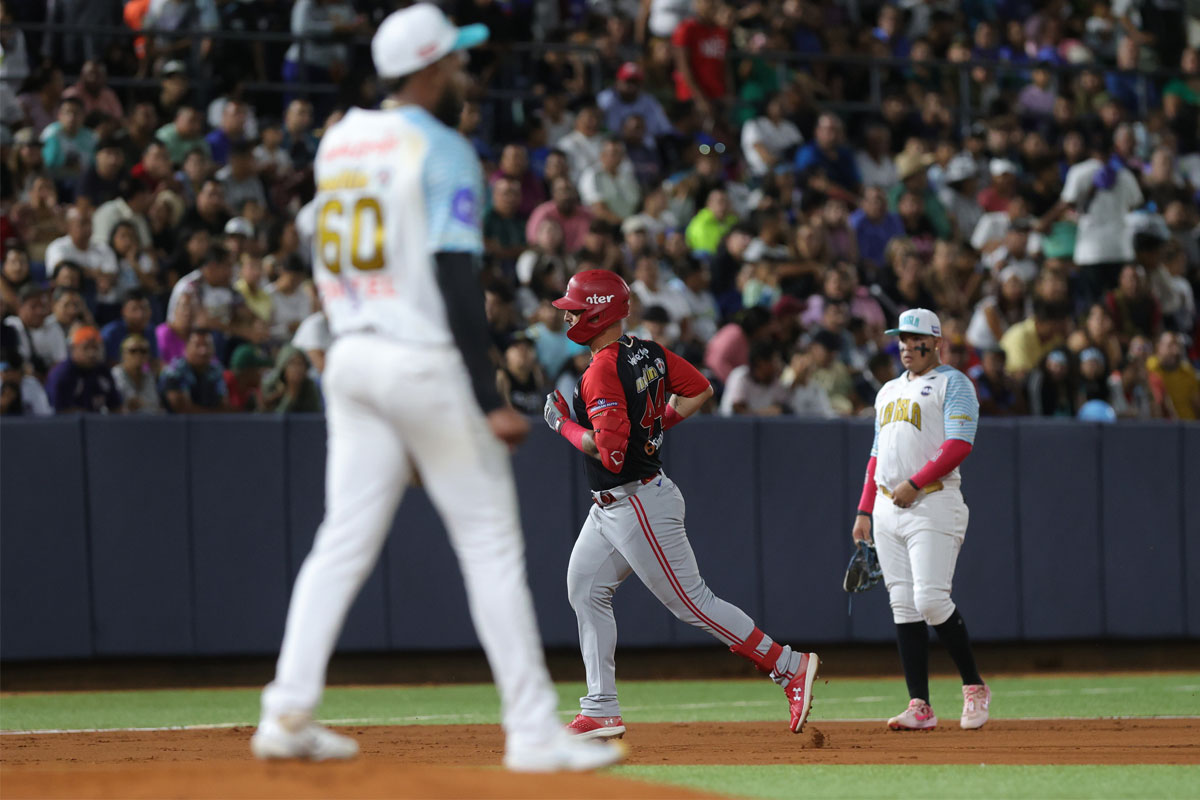 Cardenales se desquitó ante Bravos para descontar en la Gran Final